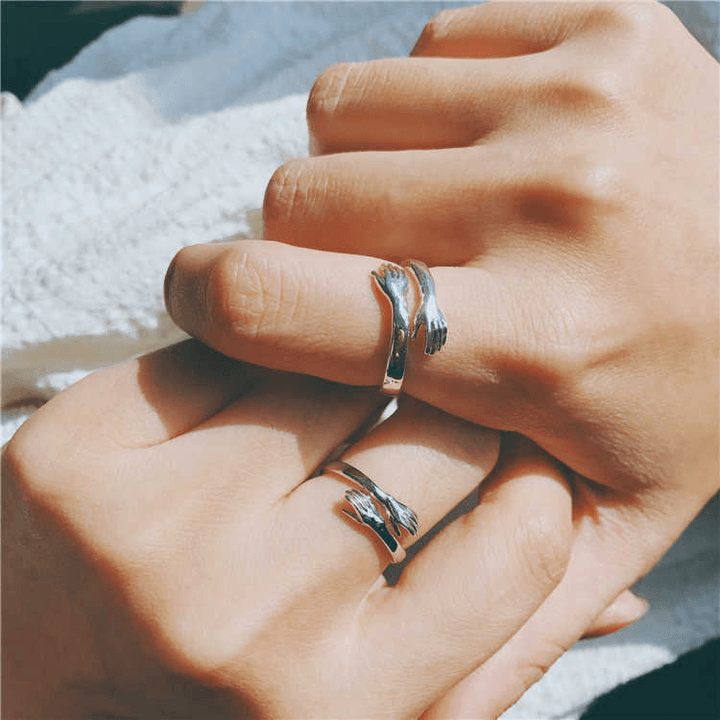 CustoMyLove™ The Hug Ring